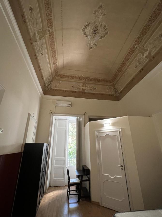 Bed and Breakfast Il Giardino E Gli Affreschi Катанія Екстер'єр фото