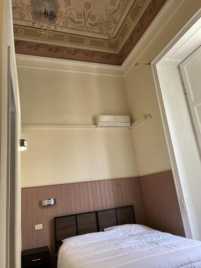 Bed and Breakfast Il Giardino E Gli Affreschi Катанія Екстер'єр фото